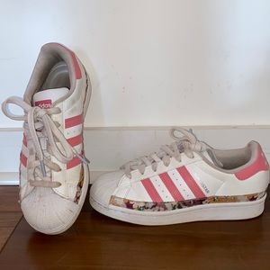 {Adidas} floral Superstars